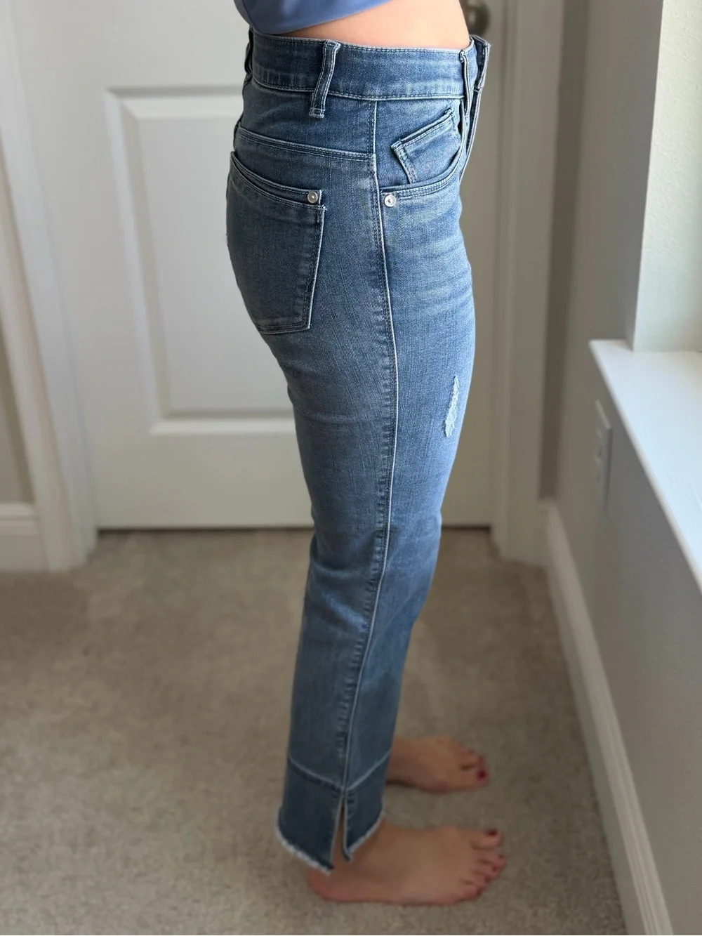 MAC & ME Straight-Leg Distressed Cuff Cropped Jeans